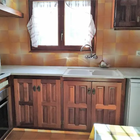 Elegante * L' Escala